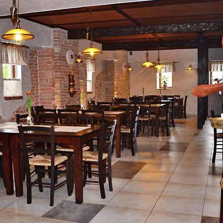 Granarollo Penzion Pizzeria Mlynany Eksteriør bilde